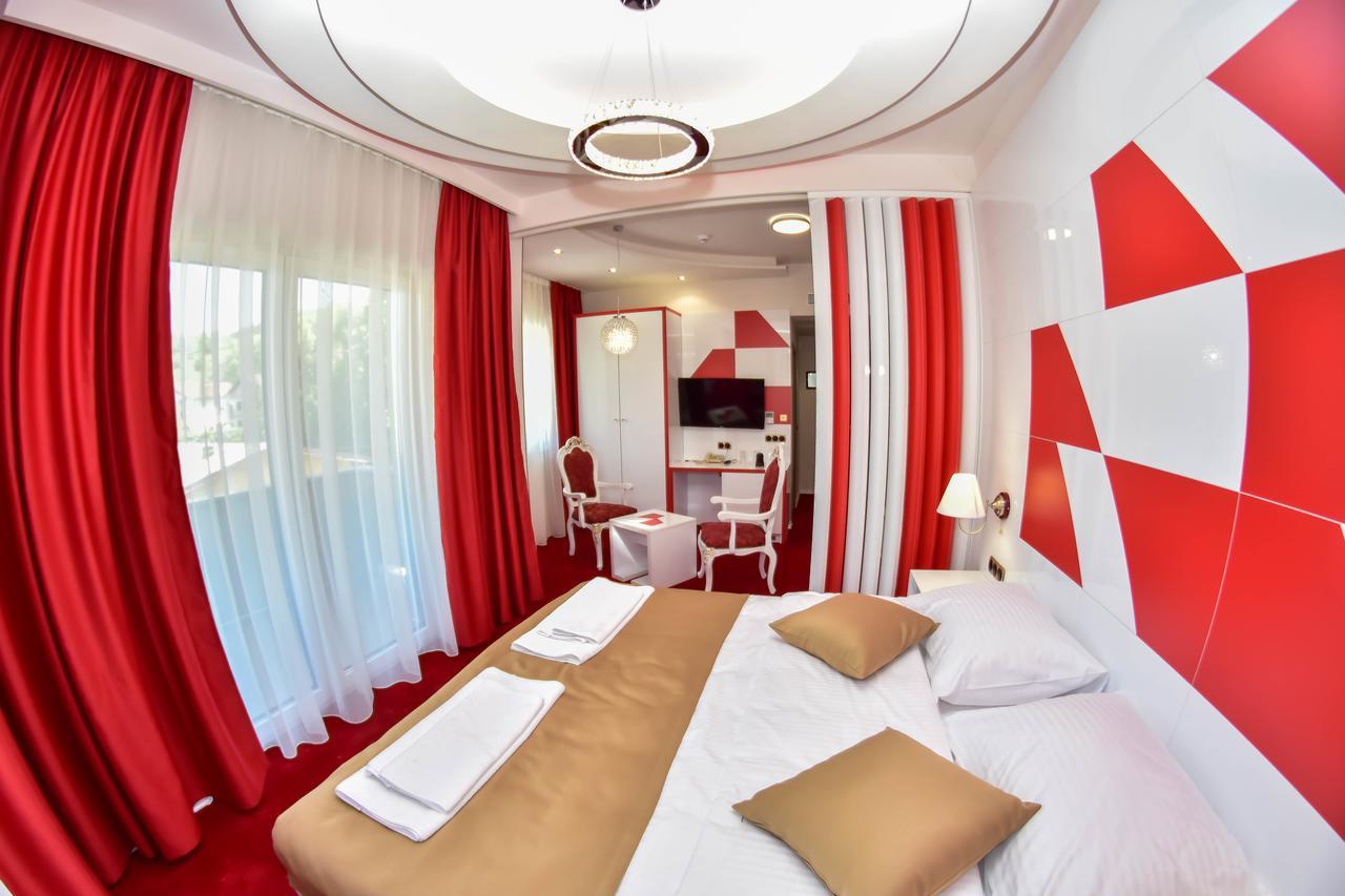 Hotel Kljuc Екстер'єр фото