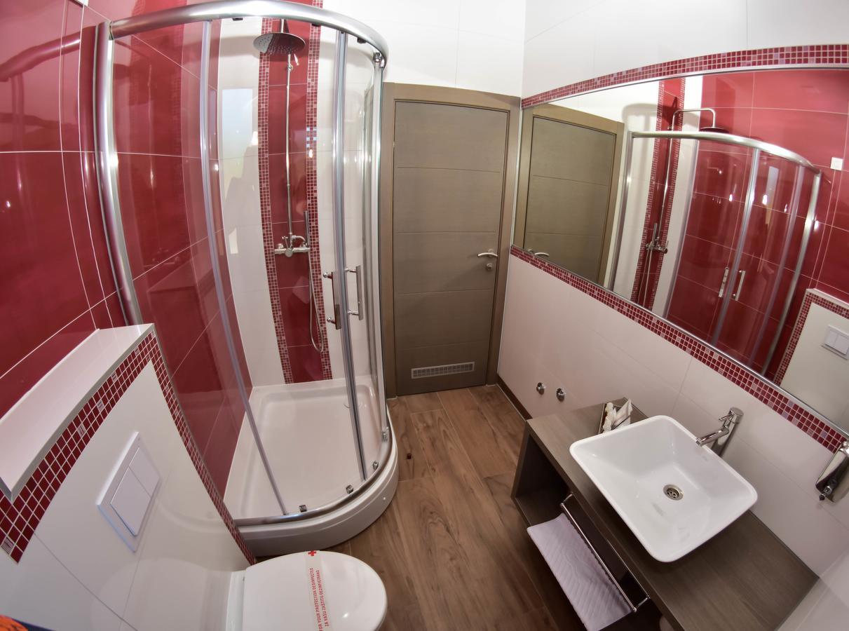Hotel Kljuc Екстер'єр фото