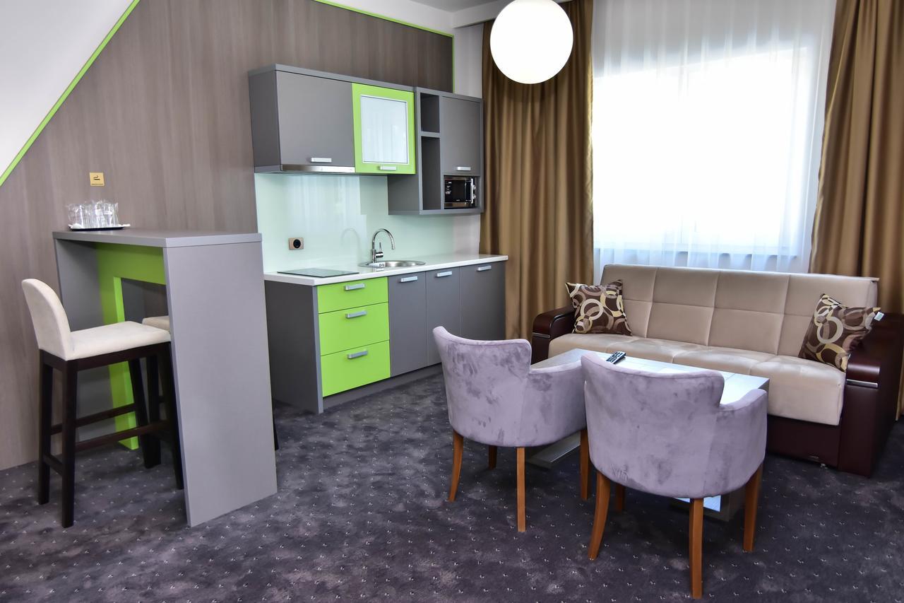Hotel Kljuc Екстер'єр фото