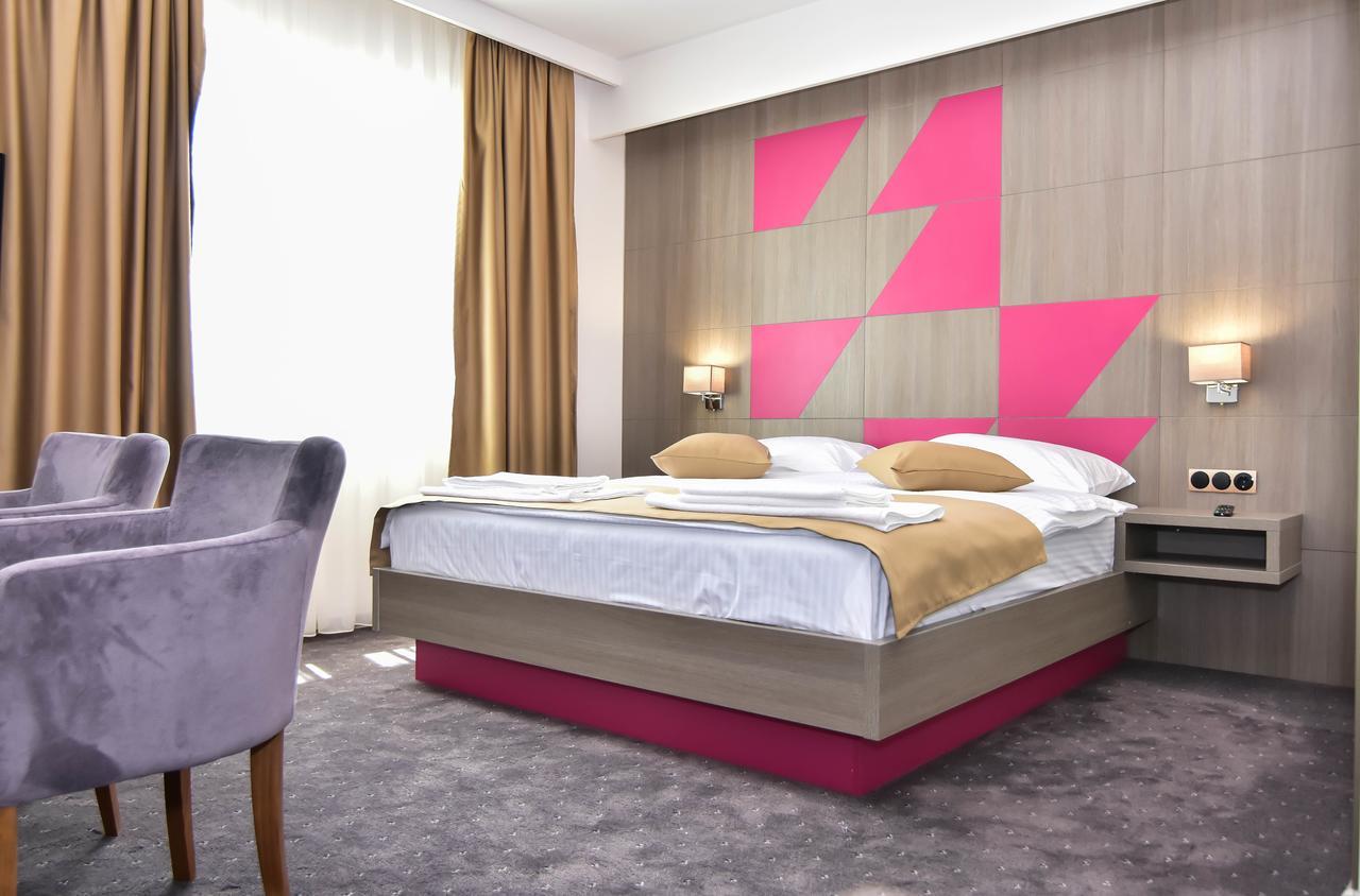 Hotel Kljuc Екстер'єр фото