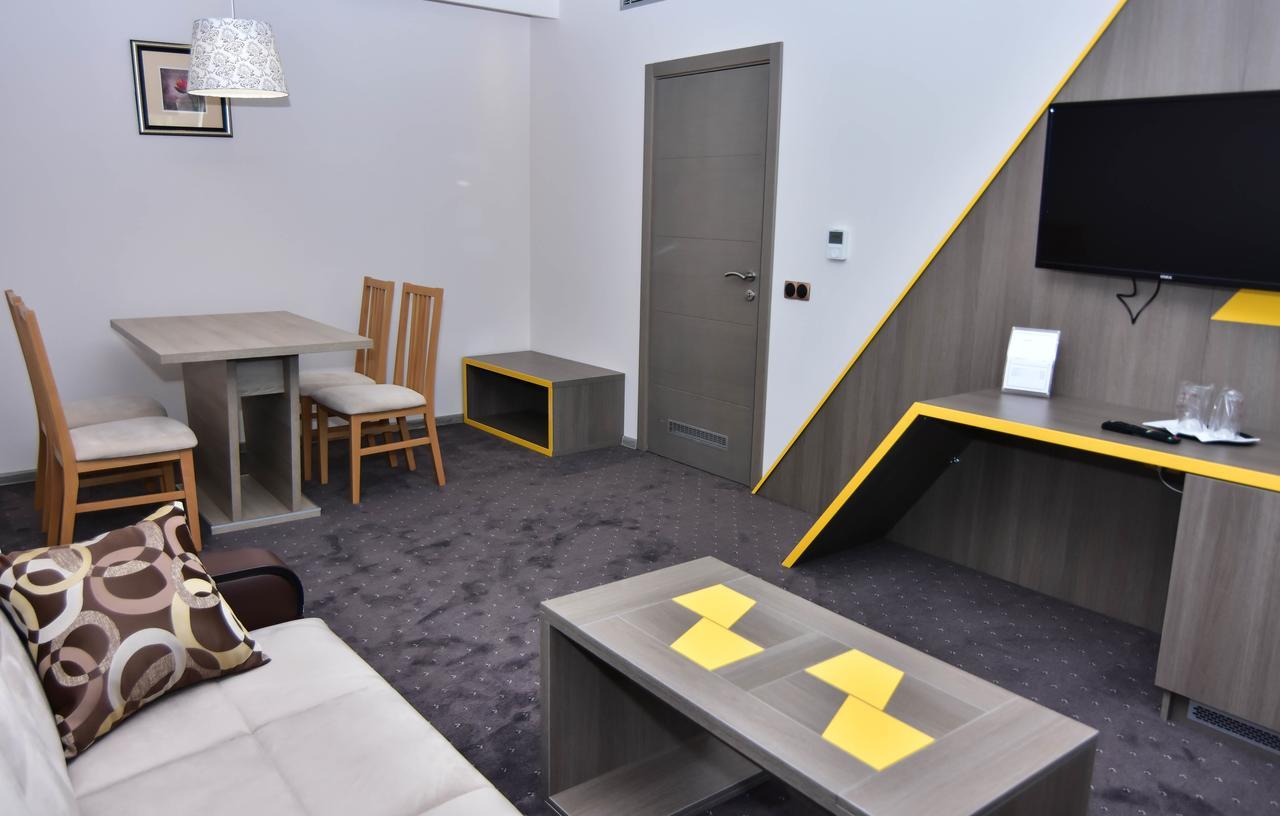 Hotel Kljuc Екстер'єр фото